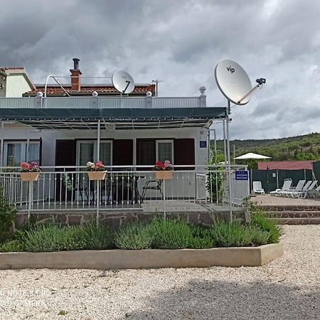 Apartment Snjezana Марина Экстерьер фото